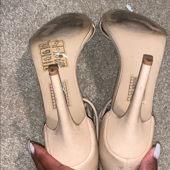 Zip up chain heels - Picture 4 of 5